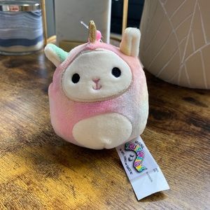 NWT Squishmallow Lucinda